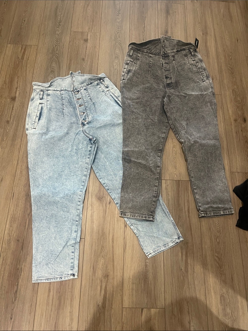 Express High-Waisted fold-over Acid Wash Jeans Pair - Light Blue & Charcoal